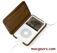 Wooden iPod Video tubage
